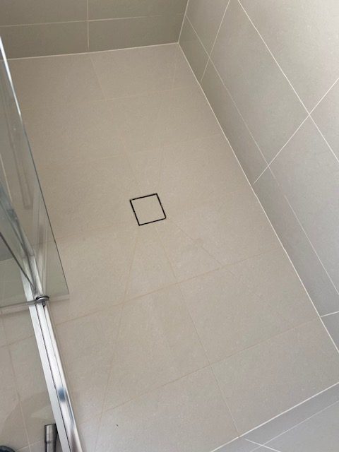Shower silicone replacement